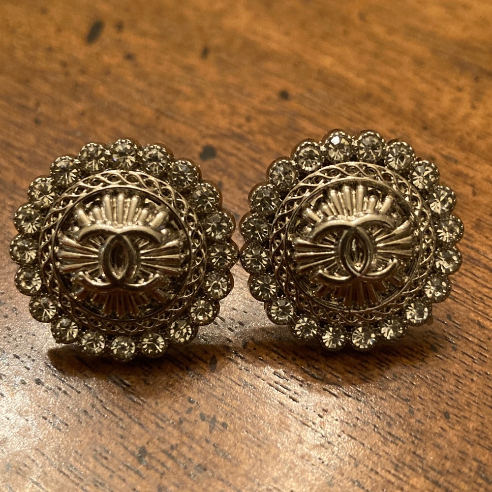Chanel Earrings,stamped buttons turned into Silver-Tone Earrings, rhinestones - Picture 3 of 9